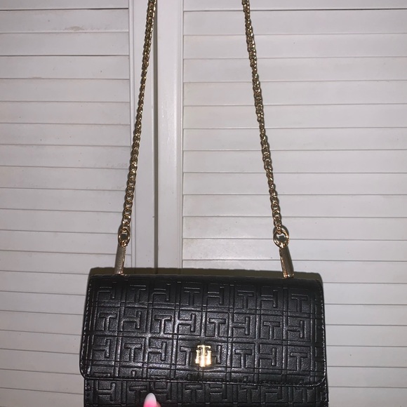 Tommy Hilfiger wallet/crossbody nwot - Picture 4 of 8